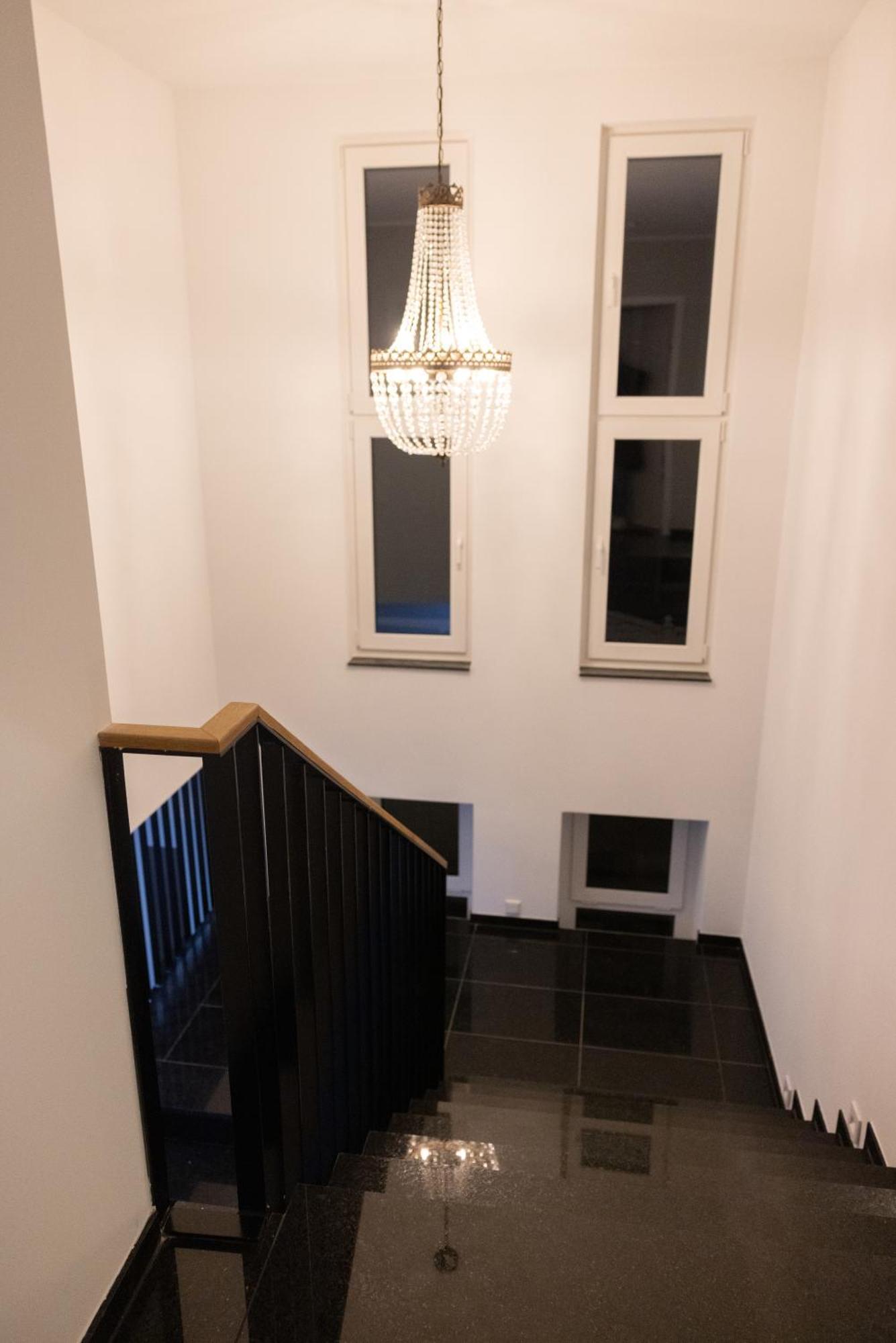 Neubau Apartment Mit Kamin Und Terrasse In Premium Lage Parkplatz Inklusive Μπίλεφελντ Εξωτερικό φωτογραφία